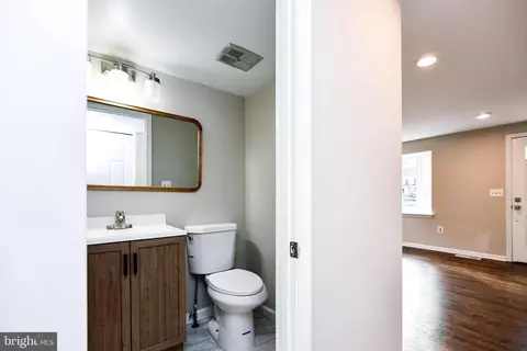 Entry Way - 9 Dorrell Ct, Sterling, VA 20165 photo 1 of 3