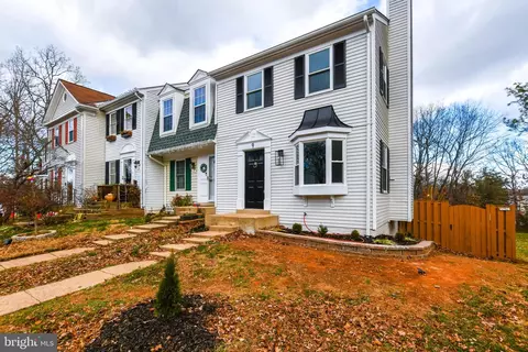 Exterior - 9 Dorrell Ct, Sterling, VA 20165 photo 2 of 6