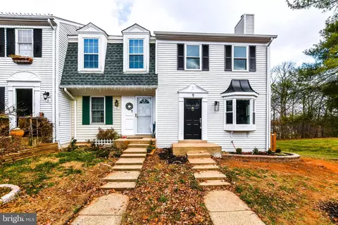 Exterior - 9 Dorrell Ct, Sterling, VA 20165 photo 3 of 6