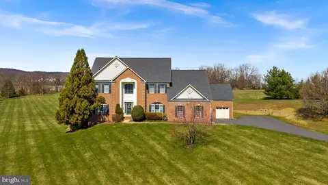 42037 Heaters Island Ct, Leesburg, VA 20176