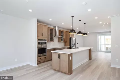 44581 Strabane Ter, Ashburn, VA 20147