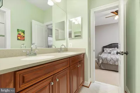 Entry Way - 19829 Somercote Ln, Leesburg, VA 20175 photo 9 of 10