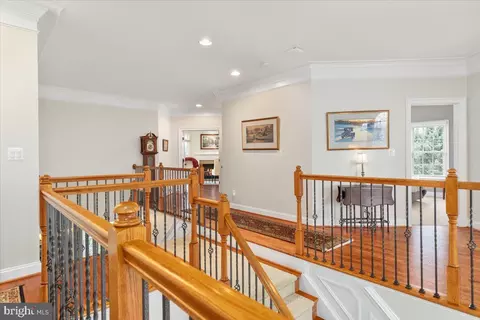 Entry Way - 19829 Somercote Ln, Leesburg, VA 20175 photo 8 of 10
