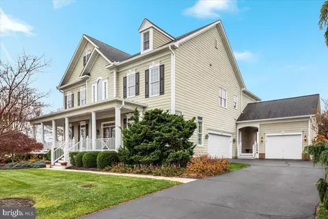 Exterior - 19829 Somercote Ln, Leesburg, VA 20175 photo 11 of 11