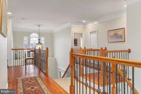 Entry Way - 19829 Somercote Ln, Leesburg, VA 20175 photo 6 of 10