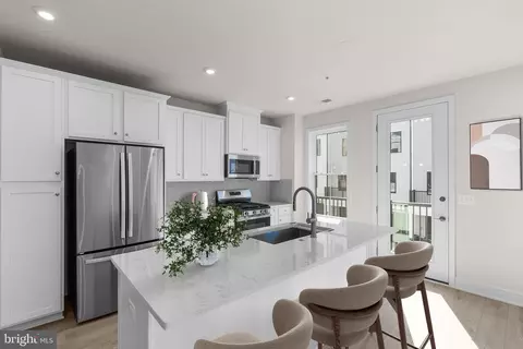 21764 Dollis Hill Ter, Broadlands, VA 20148