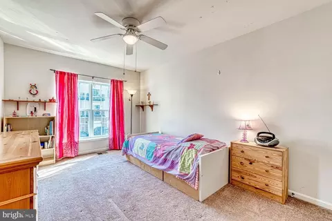 Bedroom - 42601 Cardinal Trace Ter, Brambleton, VA 20148 photo 1 of 2