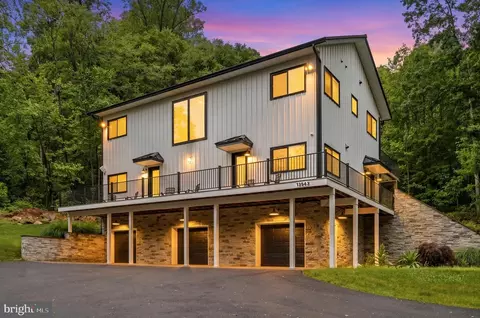 13543 Hanging Rock Ln, Lovettsville, VA 20180
