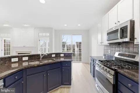 42904 Bittner Sq, Ashburn, VA 20148 photo 8