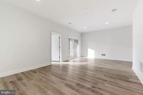 42904 Bittner Sq, Ashburn, VA 20148 photo 46