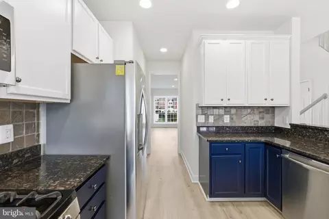 42904 Bittner Sq, Ashburn, VA 20148 photo 12