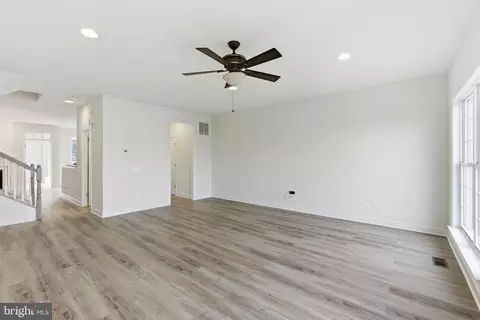 42904 Bittner Sq, Ashburn, VA 20148 photo 6