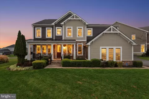 23698 Heather Mews Dr, Ashburn, VA 20148