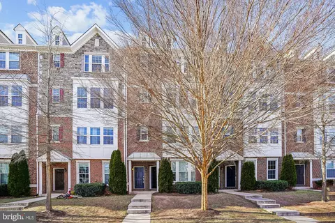 44077 Peirosa Ter #359, Chantilly, VA 20152