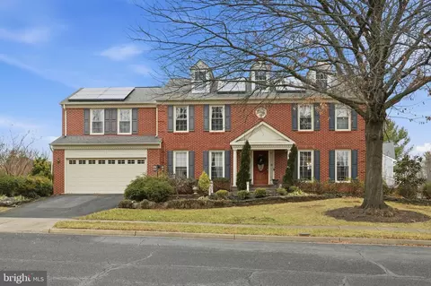 228 Whitney Pl NE, Leesburg, VA 20176