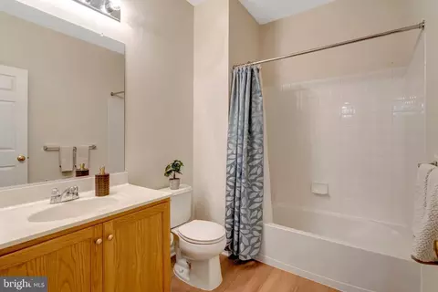 Bath - 25121 Monteith Ter, Chantilly, VA 20152 photo 1 of 4