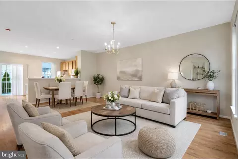 Living - 25121 Monteith Ter, Chantilly, VA 20152 photo 1 of 5