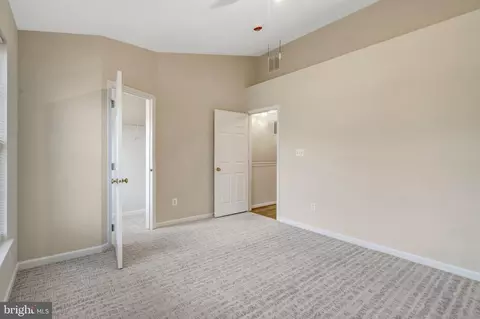 Bedroom - 25121 Monteith Ter, Chantilly, VA 20152 photo 2 of 3