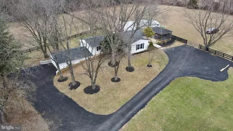 39362 Rickard Rd, Lovettsville, VA 20180