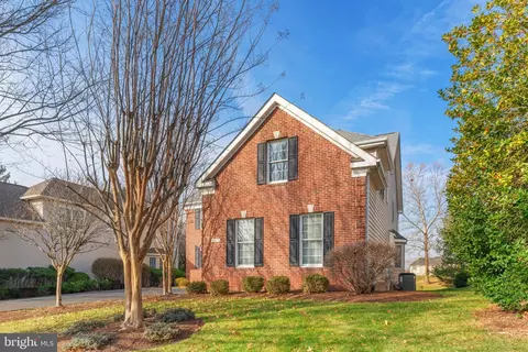 Exterior - 19873 Bethpage Ct, Ashburn, VA 20147 photo 3 of 12