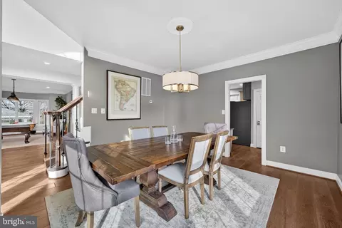 Dining - 19873 Bethpage Ct, Ashburn, VA 20147 photo 3 of 5