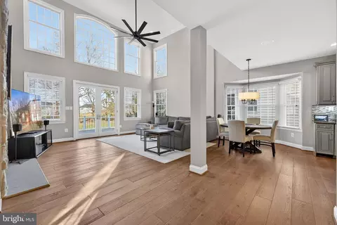 Entry Way - 19873 Bethpage Ct, Ashburn, VA 20147 photo 8 of 17