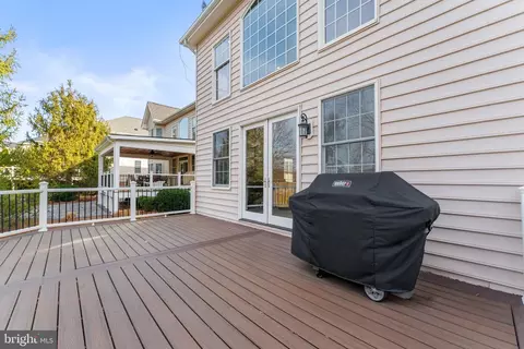 Exterior - 19873 Bethpage Ct, Ashburn, VA 20147 photo 5 of 12