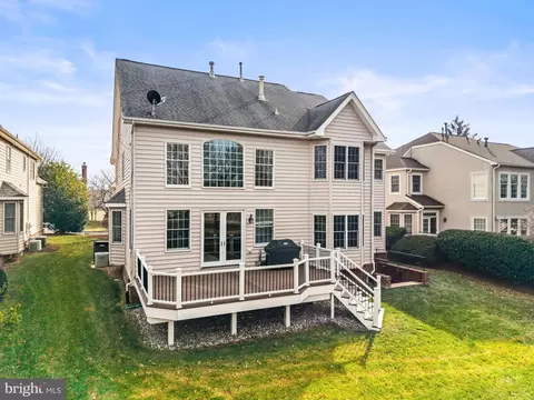 Exterior - 19873 Bethpage Ct, Ashburn, VA 20147 photo 12 of 12