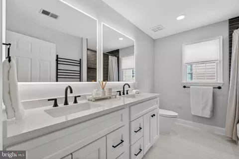 Bath - 19873 Bethpage Ct, Ashburn, VA 20147 photo 2 of 8