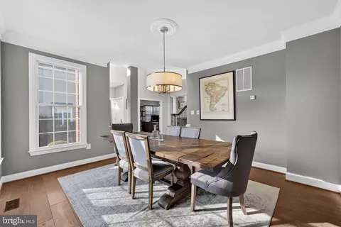 Dining - 19873 Bethpage Ct, Ashburn, VA 20147 photo 2 of 5