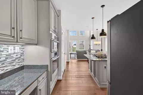 Entry Way - 19873 Bethpage Ct, Ashburn, VA 20147 photo 11 of 17