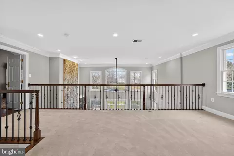 Entry Way - 19873 Bethpage Ct, Ashburn, VA 20147 photo 16 of 17