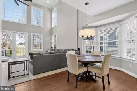 Dining - 19873 Bethpage Ct, Ashburn, VA 20147 photo 5 of 5