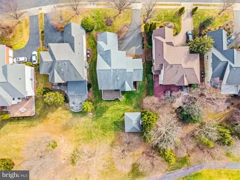 View/Area - 19873 Bethpage Ct, Ashburn, VA 20147 photo 3 of 4
