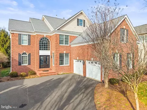 Exterior - 19873 Bethpage Ct, Ashburn, VA 20147 photo 2 of 12
