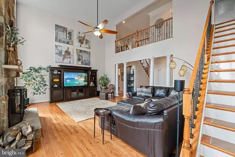 Other - 43423 Mountcastle Dr, Chantilly, VA 20152 photo 6 of 16