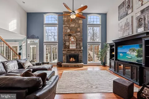Other - 43423 Mountcastle Dr, Chantilly, VA 20152 photo 4 of 16