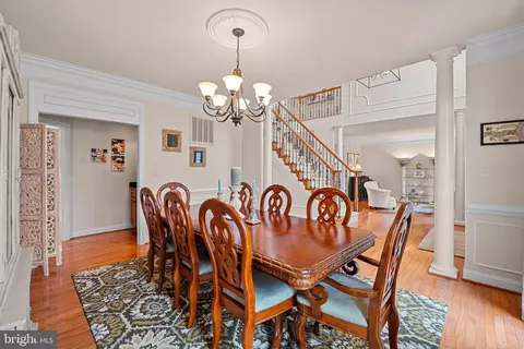Dining - 43423 Mountcastle Dr, Chantilly, VA 20152 photo 2 of 3