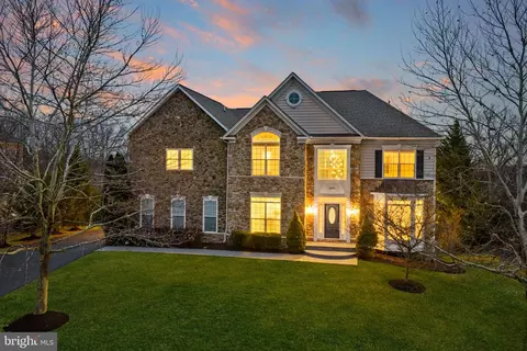 Exterior - 22558 Forest Run Dr, Ashburn, VA 20148 photo 23 of 23