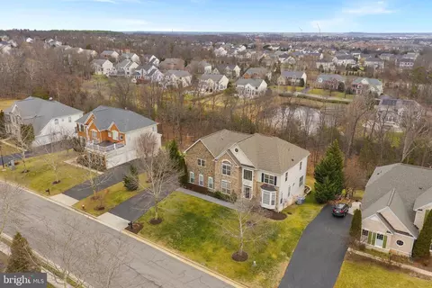 View/Area - 22558 Forest Run Dr, Ashburn, VA 20148 photo 11 of 17
