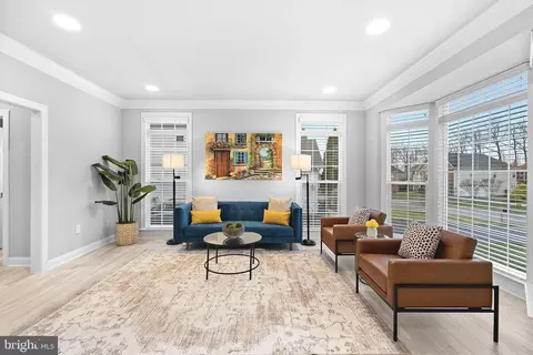 Living - 22558 Forest Run Dr, Ashburn, VA 20148 photo 1 of 7