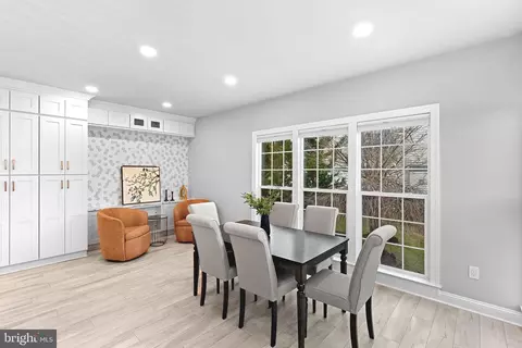 Dining - 22558 Forest Run Dr, Ashburn, VA 20148 photo 5 of 6