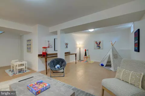 Other - 304 Aaron Ct, Sterling, VA 20164 photo 7 of 8