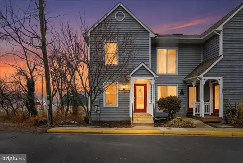 115 W O St, Purcellville, VA 20132