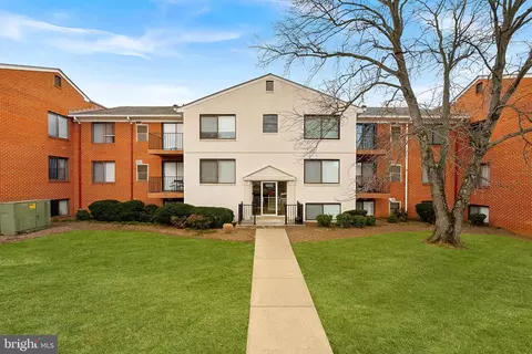 125 Q Clubhouse Dr SW #4, Leesburg, VA 20175