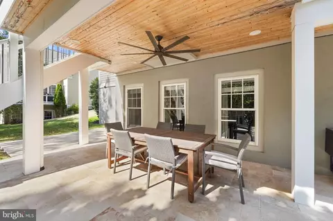 Exterior - 41865 Paddock Gate Pl, Ashburn, VA 20148 photo 16 of 21