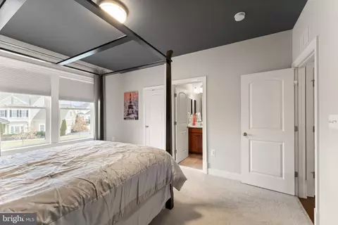 Bedroom - 41865 Paddock Gate Pl, Ashburn, VA 20148 photo 6 of 10