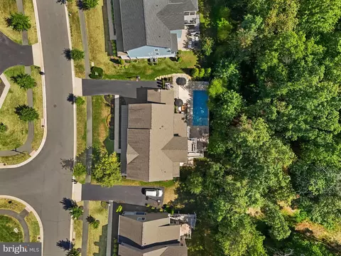 View/Area - 41865 Paddock Gate Pl, Ashburn, VA 20148 photo 6 of 8