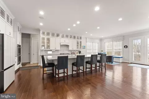 Kitchen - 41865 Paddock Gate Pl, Ashburn, VA 20148 photo 3 of 6