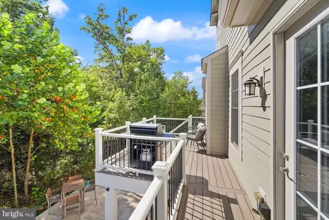 Exterior - 41865 Paddock Gate Pl, Ashburn, VA 20148 photo 20 of 21